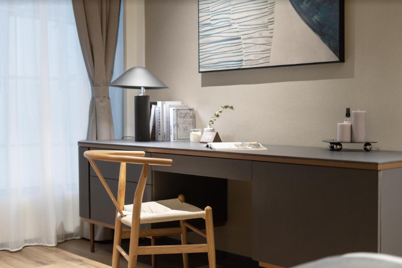 Dash Living On Prat Hong Kong Exterior photo